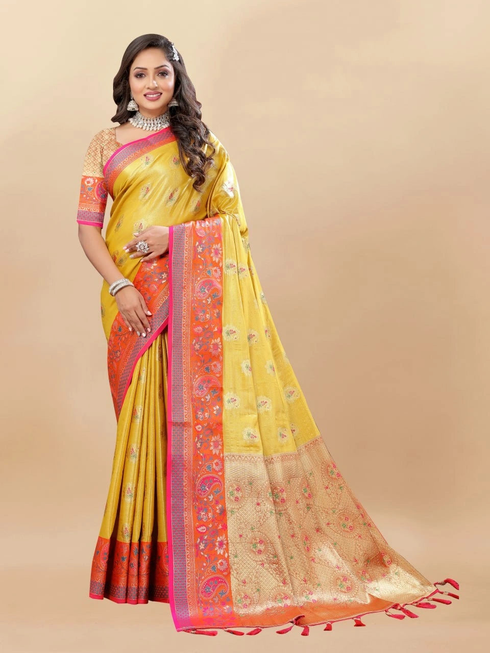 Soft Kanjivaram Silk Saree with Rich Zari Weaving and Tassel-Embellished Pallu