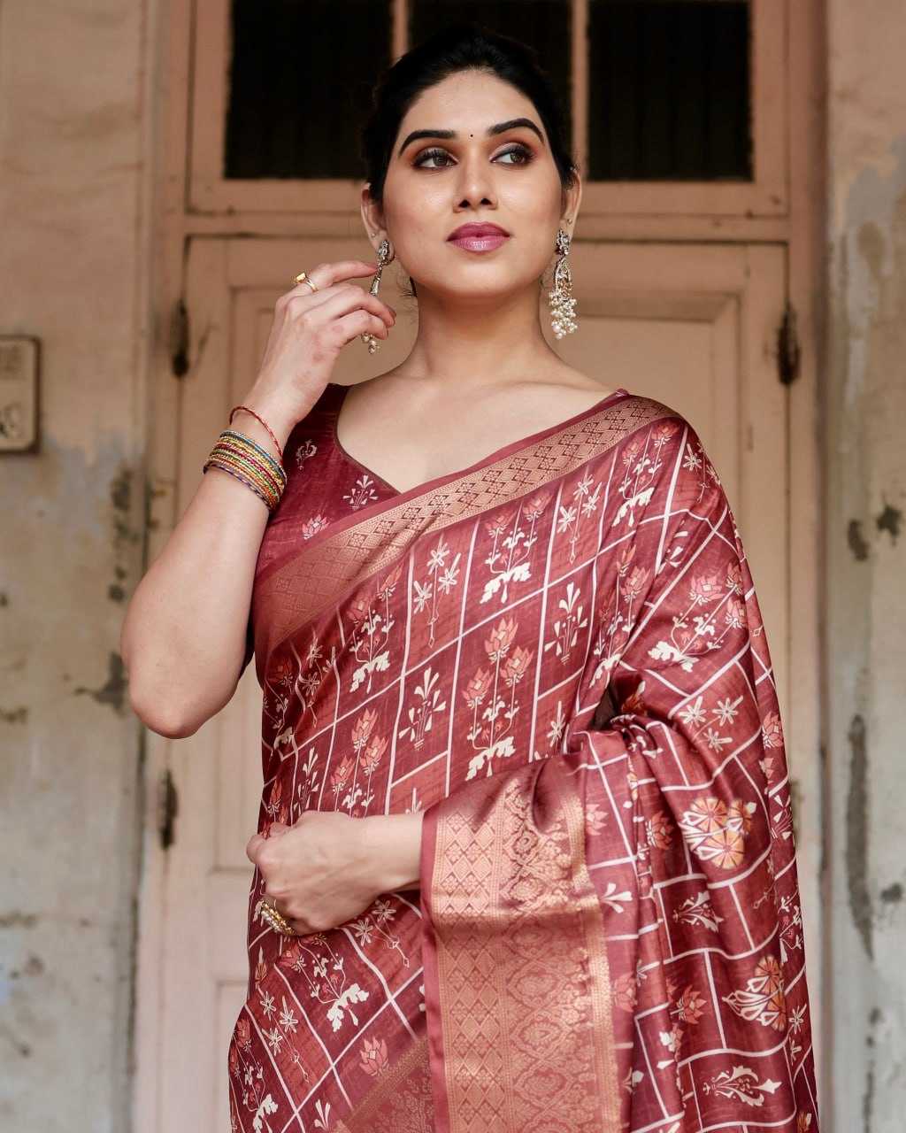 Pure Silk Saree with Square Cells Pattern