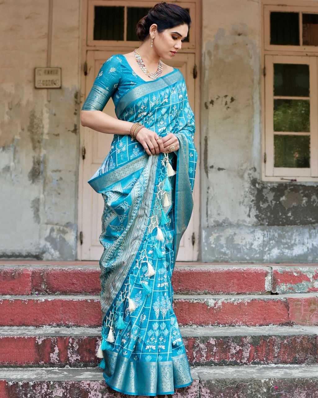Pure Silk Saree with Square Cells Pattern