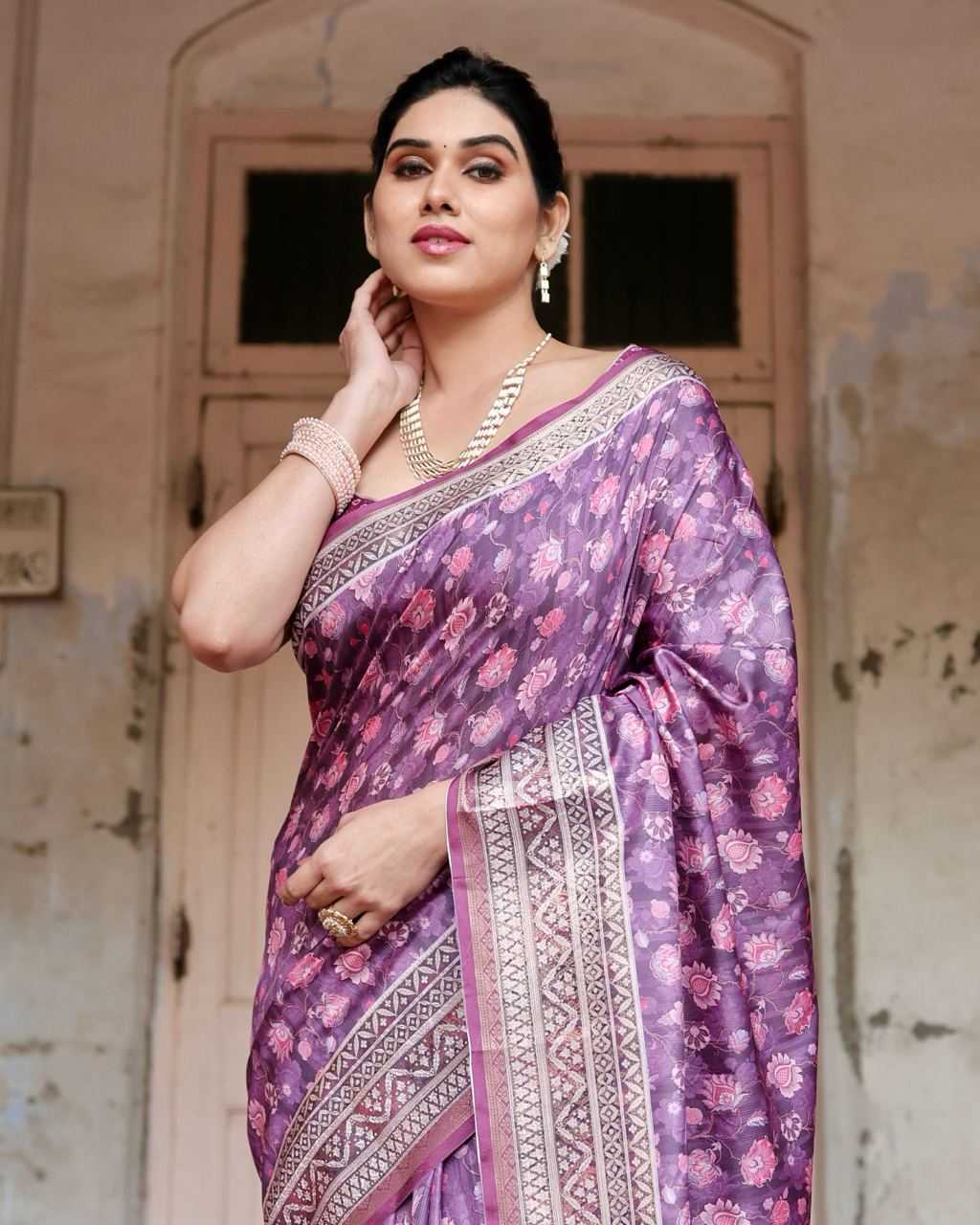 Classy Pure Silk Saree with Fine Print