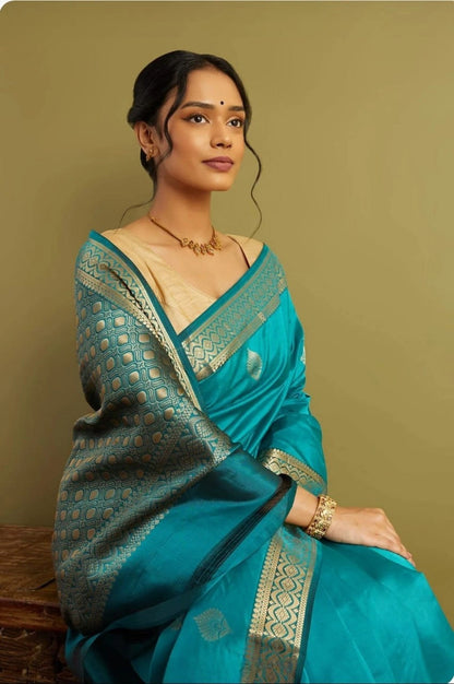 Soft Silk Saree with Perfect Weight and Color - 6.3m Total